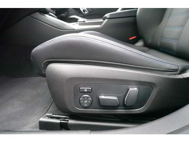 ＢＭＷ ３シリーズ Ｍ３４０Ｉ Ｘドライブ ４ＷＤ R6年 (近畿) 99