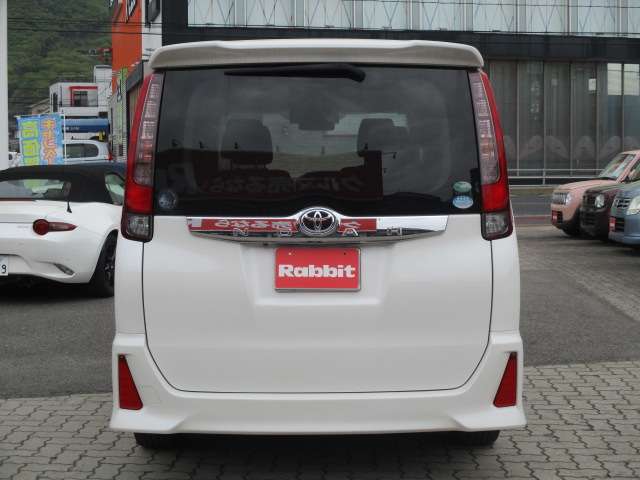 トヨタ ノア ２．０ ＳＩ H28年 (中国) 99