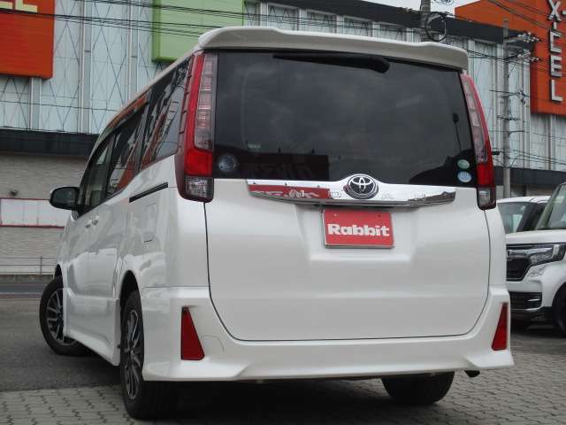 トヨタ ノア ２．０ ＳＩ H28年 (中国) 99