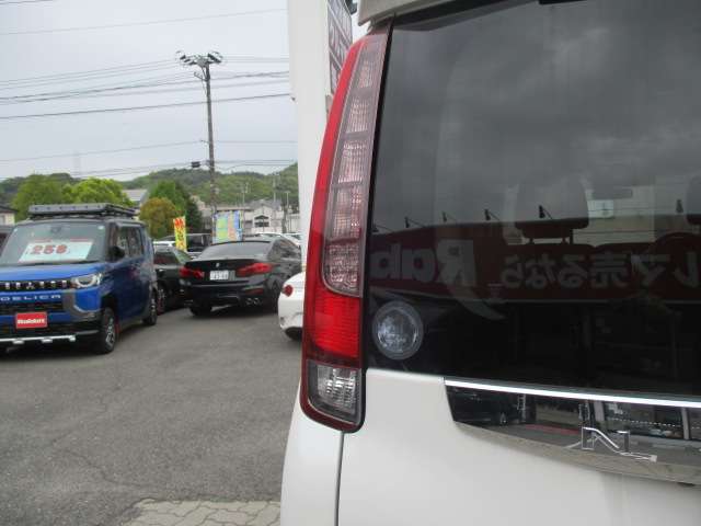 トヨタ ノア ２．０ ＳＩ H28年 (中国) 99