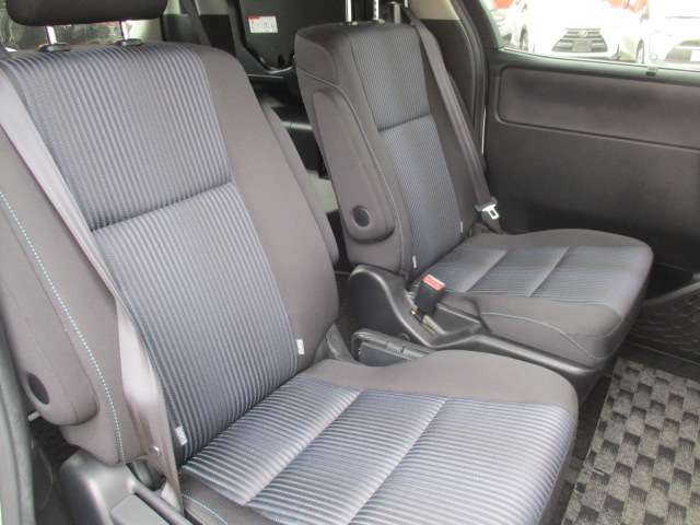 トヨタ ノア ２．０ ＳＩ H28年 (中国) 99