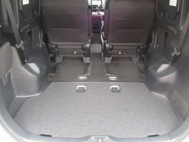 トヨタ ノア ２．０ ＳＩ H28年 (中国) 99