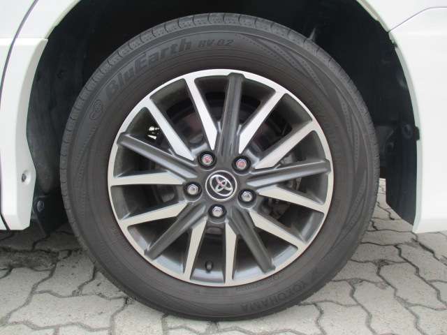 トヨタ ノア ２．０ ＳＩ H28年 (中国) 99