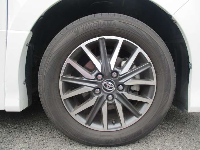 トヨタ ノア ２．０ ＳＩ H28年 (中国) 99