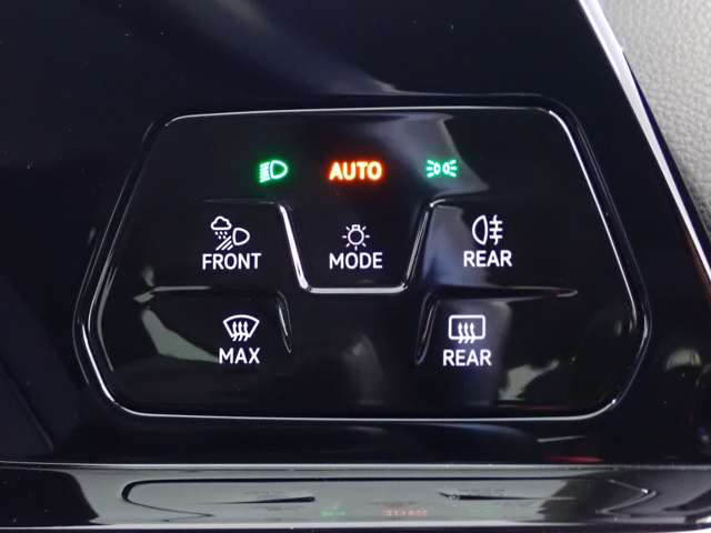 フォルクスワーゲン ゴルフ ｅＴＳＩ　アクティブ R3年 (関東) 99