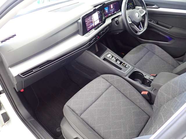 フォルクスワーゲン ゴルフ ｅＴＳＩ　アクティブ R3年 (関東) 99