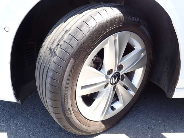 フォルクスワーゲン ゴルフ ｅＴＳＩ　アクティブ R3年 (関東) 99
