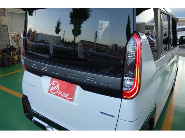 三菱 デリカ　ミニ ６６０ Ｔ プレミアム ４ＷＤ R5年 () 99