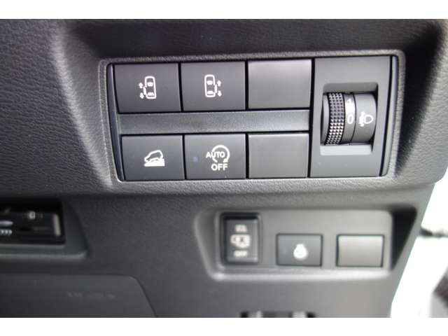 三菱 デリカ　ミニ ６６０ Ｔ プレミアム ４ＷＤ R5年 () 99