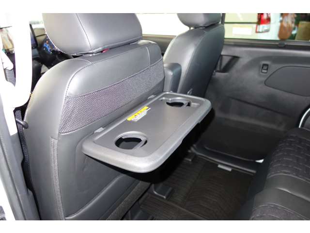 三菱 デリカ　ミニ ６６０ Ｔ プレミアム ４ＷＤ R5年 () 99