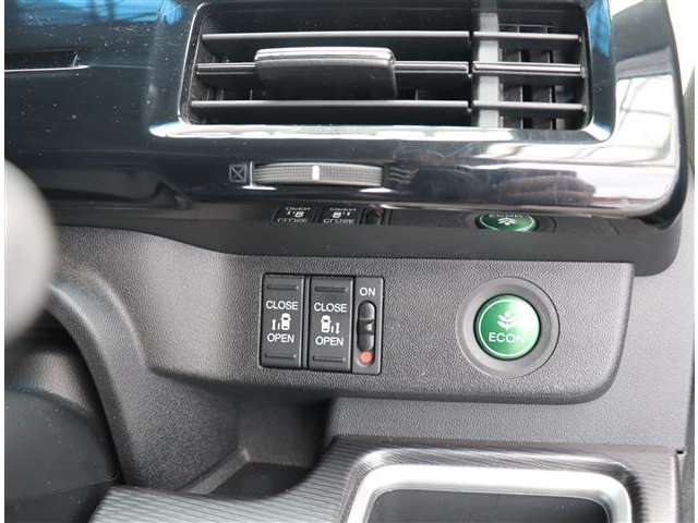 ホンダ ステップワゴン １．５ スパーダ クールスピリット ホンダ センシング H30年 (関東) 99