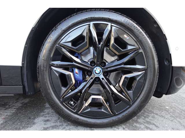 ＢＭＷ ｉＸ Ｍ６０ ４ＷＤ R6年 (近畿) 99