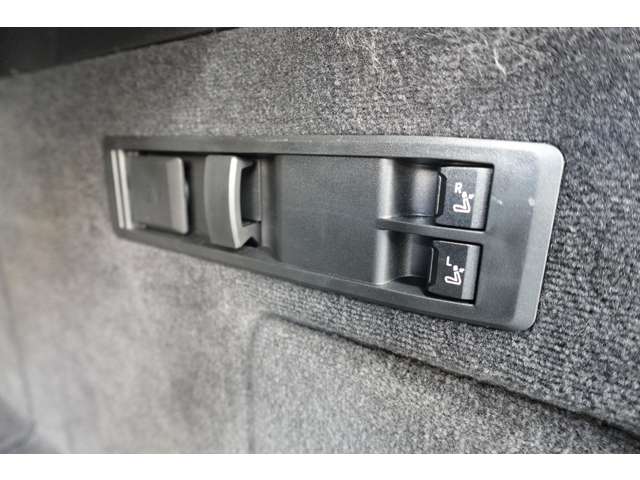 ＢＭＷ ｉＸ Ｍ６０ ４ＷＤ R6年 (近畿) 99