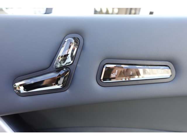 ＢＭＷ ｉＸ Ｍ６０ ４ＷＤ R6年 (近畿) 99