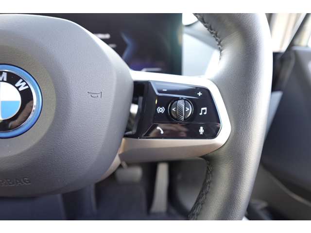 ＢＭＷ ｉＸ Ｍ６０ ４ＷＤ R6年 (近畿) 99