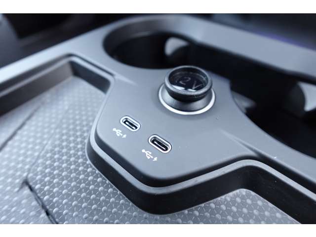 ＢＭＷ ｉＸ Ｍ６０ ４ＷＤ R6年 (近畿) 99