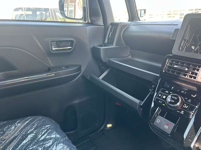 ダイハツ タント ６６０ カスタム ＲＳ R6年 (東海) 99