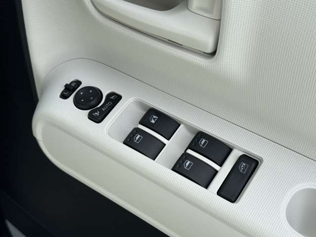 ダイハツ ムーヴ　キャンバス ６６０ ストライプス Ｘ R6年 (東海) 99