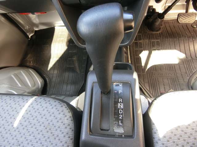 スズキ キャリイトラック ６６０ ＫＣエアコン・パワステ ３方開 H29年 (中国) 99