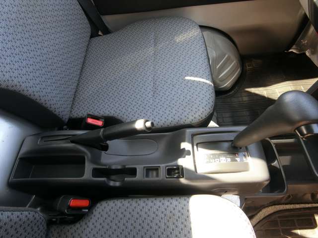 スズキ キャリイトラック ６６０ ＫＣエアコン・パワステ ３方開 H29年 (中国) 99