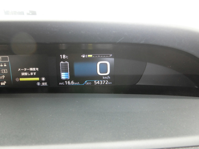 トヨタ プリウス １．８ Ａ H28年 (中国) 99