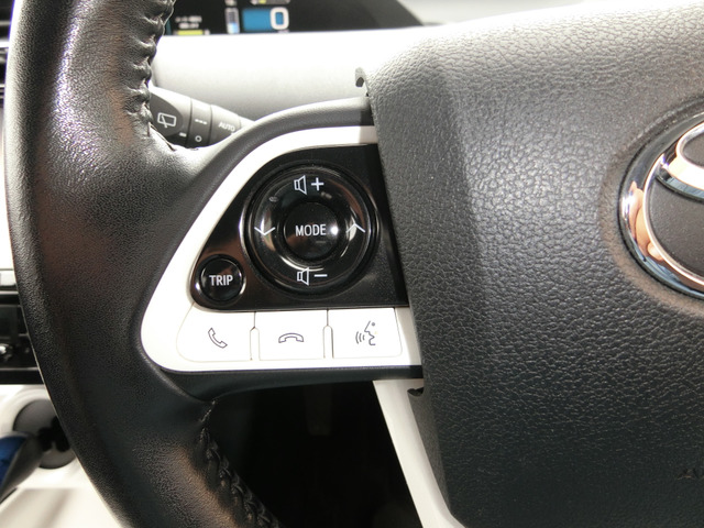 トヨタ プリウス １．８ Ａ H28年 (中国) 99