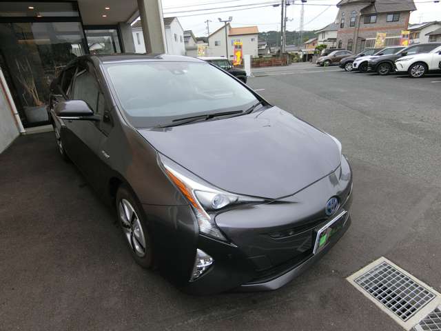 トヨタ プリウス １．８ Ａ H28年 (中国) 99