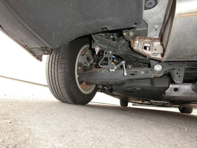 トヨタ プリウス １．８ Ａ H28年 (中国) 99