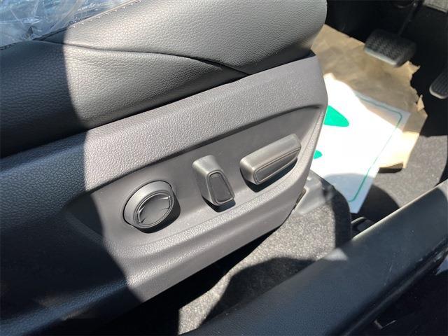 トヨタ カローラクロス ２．０ Ｚ R6年 (東海) 99