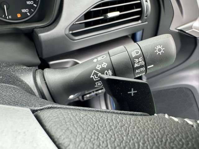 スバル インプレッサ　ハイブリッド ２．０ ＳＴ－Ｈ ４ＷＤ R6年 (東海) 99