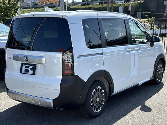 ホンダ フリード １．５ クロスター R6年 (近畿) 99