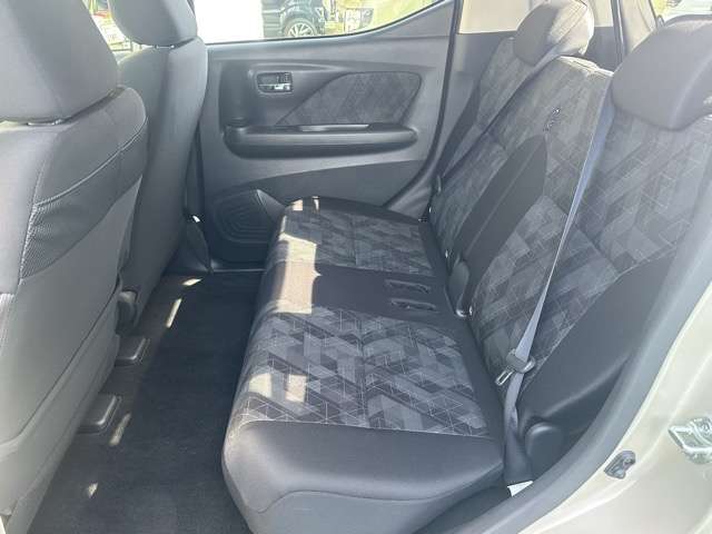 三菱 ｅＫクロス　ＥＶ Ｐ R4年 (東海) 99