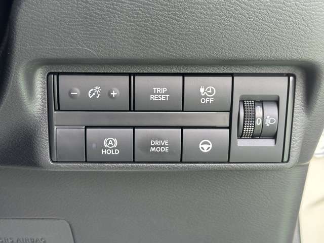 三菱 ｅＫクロス　ＥＶ Ｐ R4年 (東海) 99