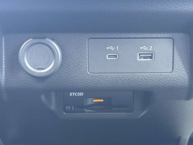 三菱 ｅＫクロス　ＥＶ Ｐ R4年 (東海) 99