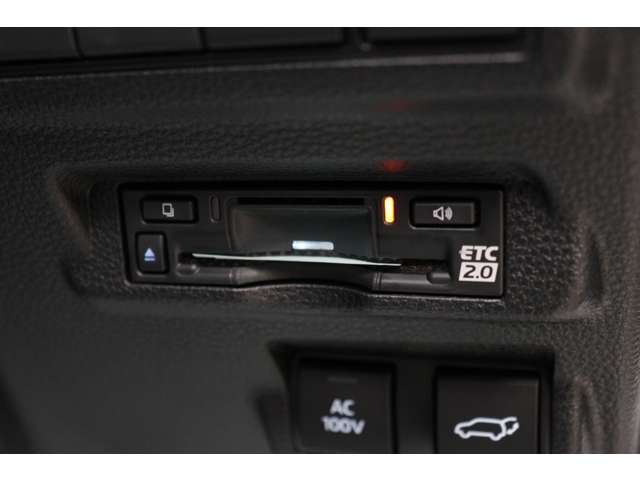 トヨタ カローラクロス　ハイブリッド １．８ ハイブリッド Ｚ R7年 (東海) 99