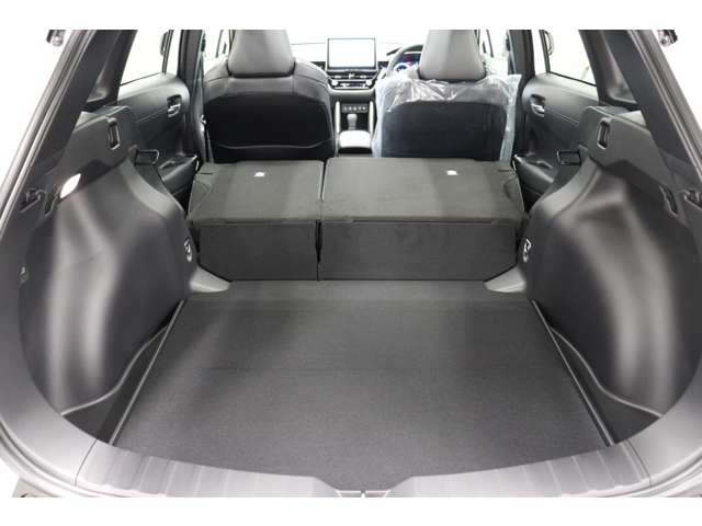 トヨタ カローラクロス　ハイブリッド １．８ ハイブリッド Ｚ R7年 (東海) 99