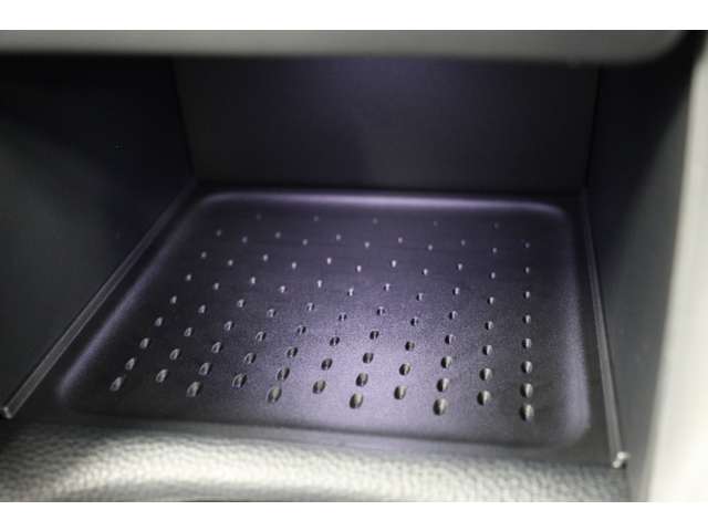 トヨタ カローラクロス　ハイブリッド １．８ ハイブリッド Ｚ R7年 (東海) 99