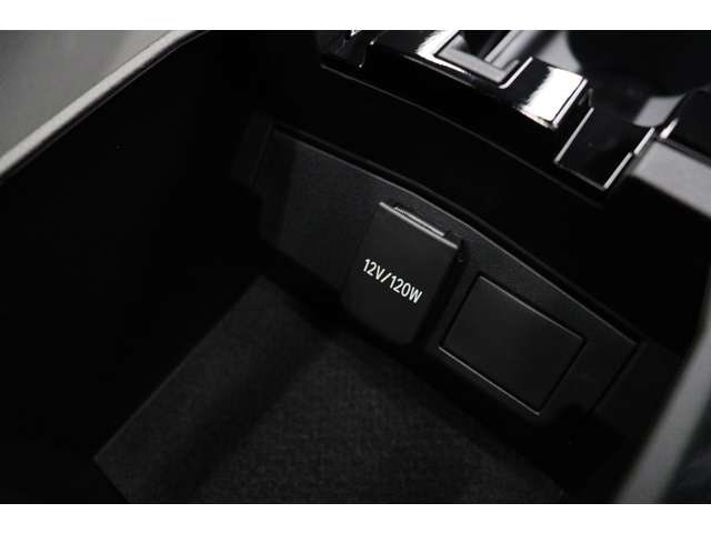 トヨタ カローラクロス　ハイブリッド １．８ ハイブリッド Ｚ R7年 (東海) 99