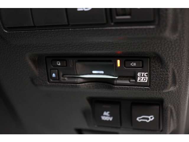 トヨタ カローラクロス　ハイブリッド １．８ ハイブリッド Ｚ R7年 (東海) 99