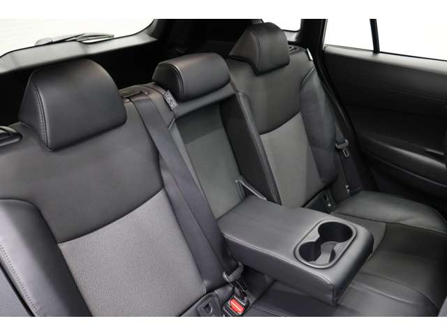 トヨタ カローラクロス　ハイブリッド １．８ ハイブリッド Ｚ R7年 (東海) 99