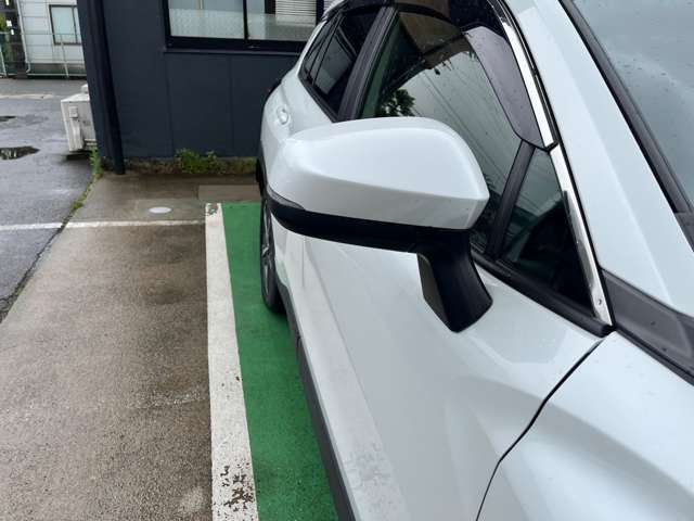 トヨタ カローラクロス　ハイブリッド １．８ ハイブリッド Ｚ Ｅ－ＦＯＵＲ ４ＷＤ R4年 (東海) 99