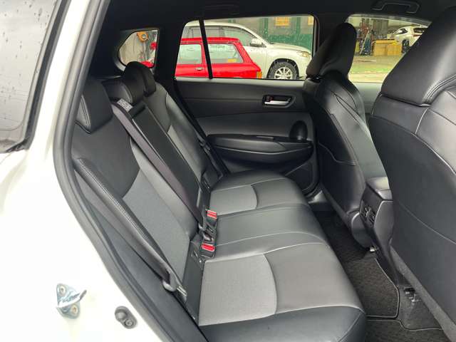 トヨタ カローラクロス　ハイブリッド １．８ ハイブリッド Ｚ Ｅ－ＦＯＵＲ ４ＷＤ R4年 (東海) 99