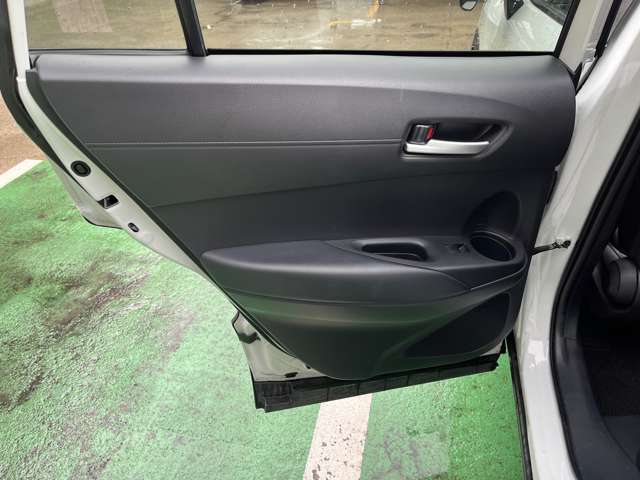 トヨタ カローラクロス　ハイブリッド １．８ ハイブリッド Ｚ Ｅ－ＦＯＵＲ ４ＷＤ R4年 (東海) 99