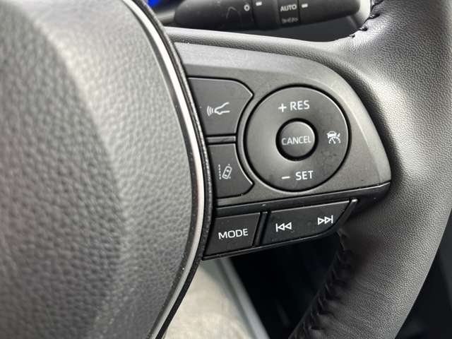 トヨタ カローラクロス　ハイブリッド １．８ ハイブリッド Ｚ Ｅ－ＦＯＵＲ ４ＷＤ R4年 (東海) 99