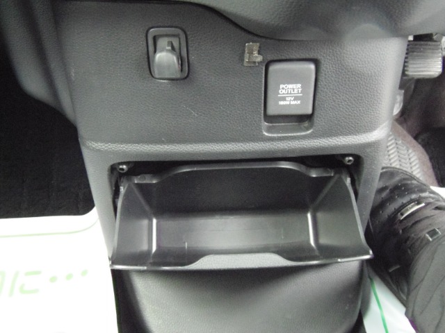 ホンダ Ｎ　ＢＯＸ カスタム ６６０ Ｇ Ｌ ホンダセンシング R2年 (東海) 99