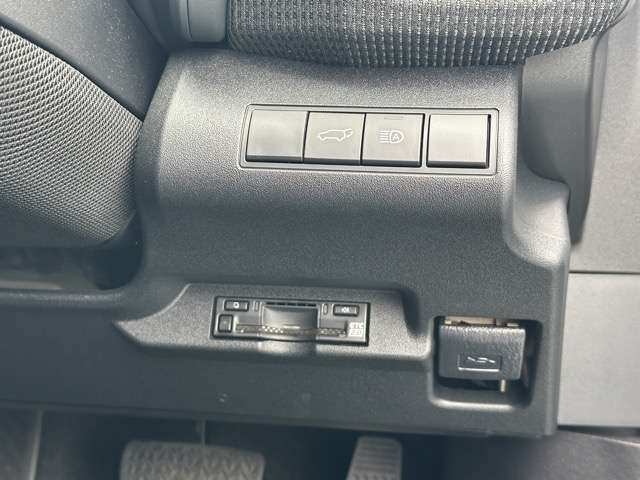 トヨタ ｂＺ４Ｘ Ｚ ４ＷＤ R5年 (東海) 99