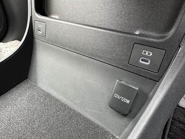 トヨタ ｂＺ４Ｘ Ｚ ４ＷＤ R5年 (東海) 99