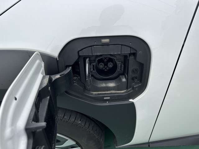 トヨタ ｂＺ４Ｘ Ｚ ４ＷＤ R5年 (東海) 99