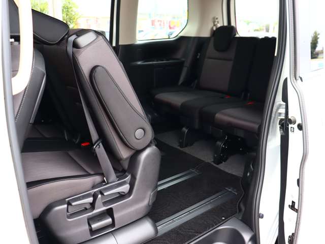 日産 セレナ １．２ Ｅ－ＰＯＷＥＲ ハイウェイスター Ｖ R3年 (関東) 99