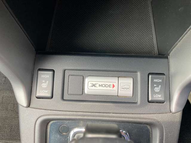 スバル フォレスター ２．０ＸＴ アイサイト ４ＷＤ H25年 (関東) 99